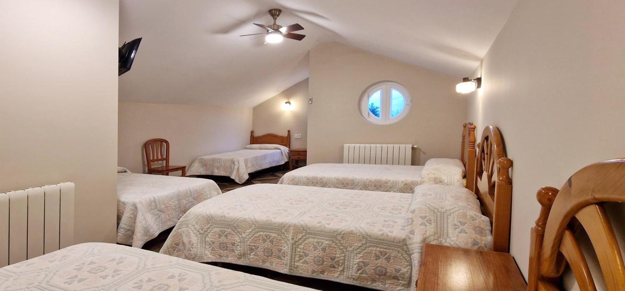 فندق Cosma House Hinojedo المظهر الخارجي الصورة